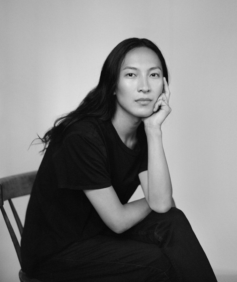 wang dress designer Designer Spotlight of the week l Vera Wang Vera Wang is a Chinese American fashion designer best known for her exquisite bridal gowns that have become a staple on red carpets and